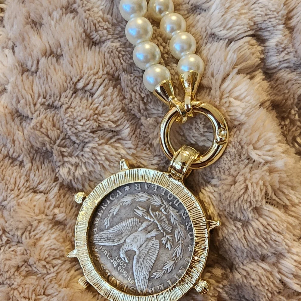Pearl Coin Pendant Necklace - Picture 5 of 6